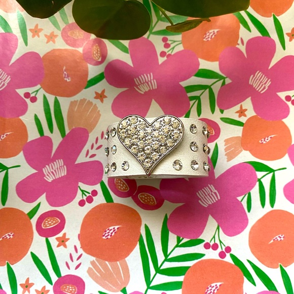 Vintage Jewelry - Vintage Y2K White Leather Heart Blong Cuff Bracelet
